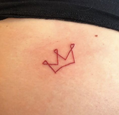 03/05/2019  Tattoo #limboqueen #tattoo #redink  Insta:kaitlynconner101 #crown Red Crown Tattoo, Princess Crown Tattoos, Red King, Pink Crown, Red Crown, Crown Tattoo, Lip Tattoos, Princess Crown, Red Ink