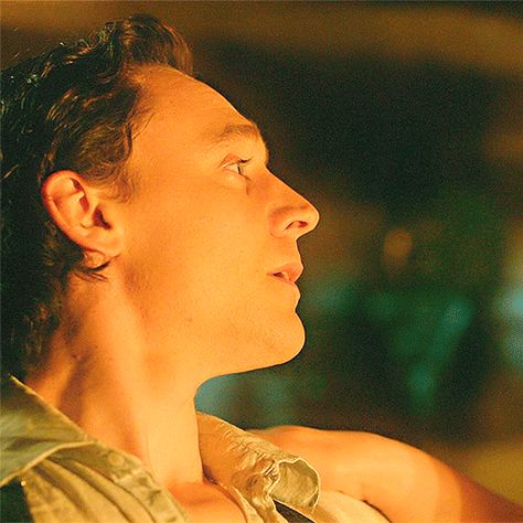 Tom Hiddleston Imagines, Edith Cushing, Avengers Black Widow, Thomas Sharpe, Crimson Peak, Thomas William Hiddleston, Loki Marvel, Loki Thor, Man Thing Marvel