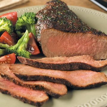 Tri-Tip is a top-notch cut of meat. This delicious roast is enhanced by chili powder and cumin for a main dish chock-full of protein and Southwestern flavor. Beef Loin Tri Tip Roast, Tri Tip Roast Recipes, Tip Roast Recipes, Roast In Instant Pot, Tri Tip Roast, Cooking Tri Tip, Beef Tri Tip, Beef Loin, Crockpot Recipes Ground Beef