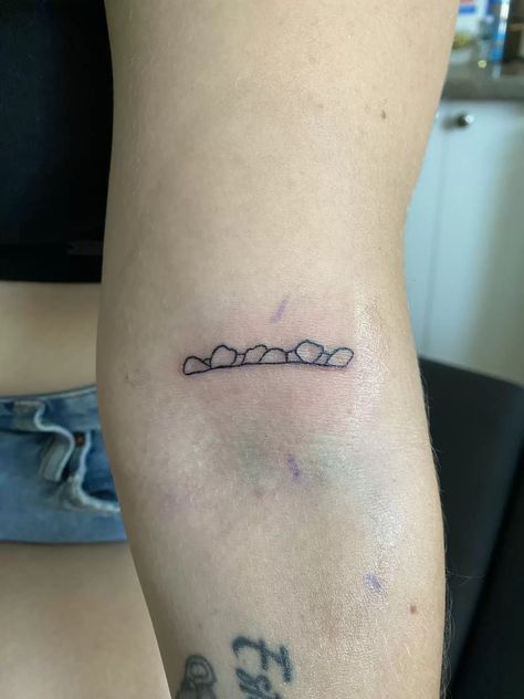 Strange-Looking Tattoo Is Actually The Sweetest Tribute Ever - The Dodo Dog Teeth Tattoo, Tattoo For Dog That Passed, Tattoos For Dogs That Passed, Dog Memorial Tattoo, Pet Memorial Tattoo, Tooth Tattoo, Cute Dog Toys, Dog Memorial Tattoos, Dog Wellness