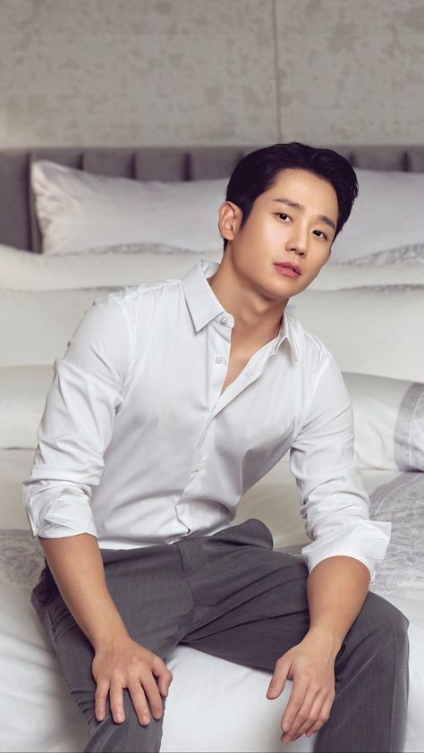 Kdrama Photos, Kdrama Love, Jung Hae In, Kdrama Poster, So Min, Korean Male Actors, 얼굴 그리기, Jung So Min, K Drama