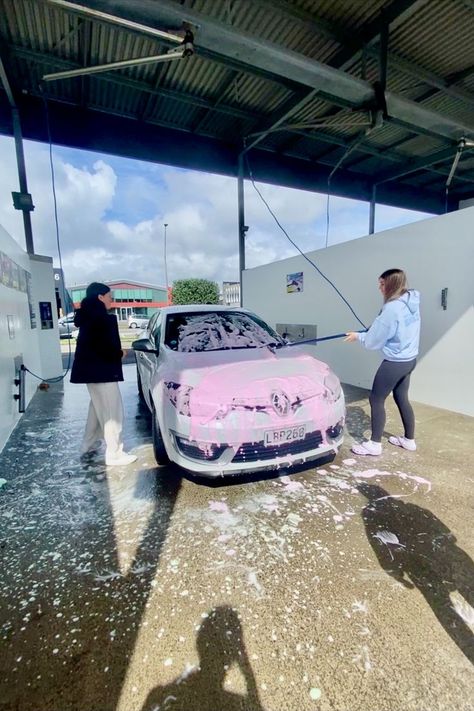 Miley Cyrus Summer, Photoshoot With Bestie, Car Wash Photoshoot, Car Summer, Tire Pictures, Platonic Soulmates, Pinterest Summer, Acts Of Service, Car Washing