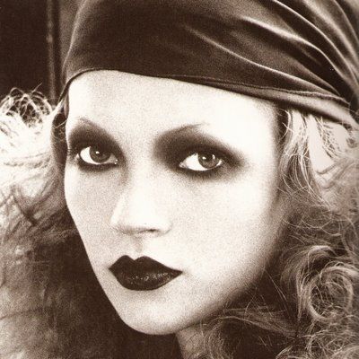 Kevyn Aucoin Making Faces, 20s Makeup, Kevyn Aucoin Makeup, Barbara Hulanicki, 1920s Makeup, Drag Make-up, Silent Film Stars, Smink Inspiration, Smoky Eyes