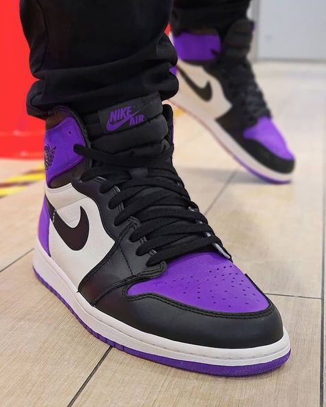 THESOLEJUNGLE.COM on Instagram: “JORDAN 1 HIGH COURT PURPLE 🟣 Would you wear them? 🤔 WWW.THESOLEJUNGLE.COM 🌐 PHOTO 📸 ? • • • • #kicksonfire #kickfeed #kixify #certifiedshot…” Court Purple Jordan 1 Outfit Mens, Purple High-top Jordan Shoes, Jordan 1 Retro High Court Purple, Air Jordans Outfit, Court Purple Jordan 1, Jordan 1 Pirple, Best Jordan Shoes, Jordan 1 Court Purple, Jordan 1 High Outfit