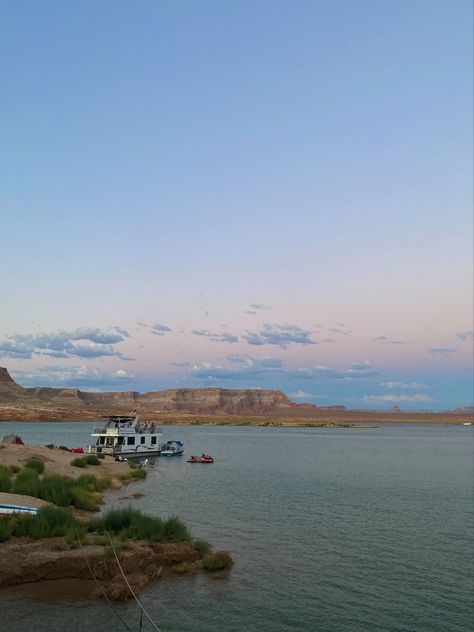 Houseboat Aesthetic, Adventuring Aesthetic, Lake Powell Aesthetic, Arizona Lifestyle, Boat Aesthetic, Houseboat Living, River Rat, Boat Life, Lake Powell