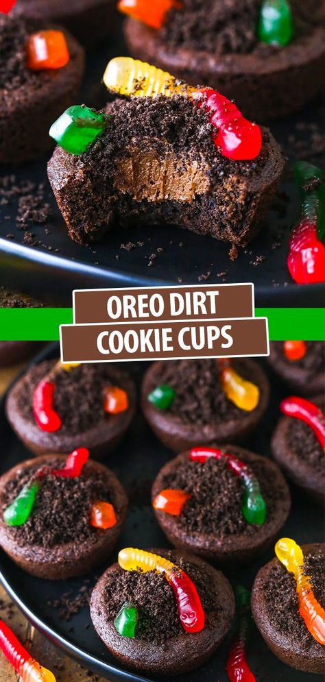 Oreo Cookie Cups, Halloween Cookie Cups, Dirt Cookies, Easy Halloween Cookies, Cookie Cups Recipe, Dirt Cups, Chewy Chocolate Cookies, Best Chocolate Desserts, Crazy Cookies