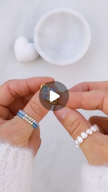 Viva La Vivi - Handmade Jewelry, DIY Projects & Bead Mixes on Instagram: "🤍💙 RING Tutorial 💙🤍 Comment "DIY" and I will send you a list of all the Material you need. #HappyCrafting #HandmadeJewerly #BeadedJewelry #JewelryDesign" Seed Bead Rings Tutorial, Diy Beaded Rings Tutorials, Beaded Rings Tutorials, Diy Rings Tutorial, Seed Bead Rings, Seed Bead Jewelry Tutorials, Instagram Ring, Handmade Bead Jewellery, Beads Ring