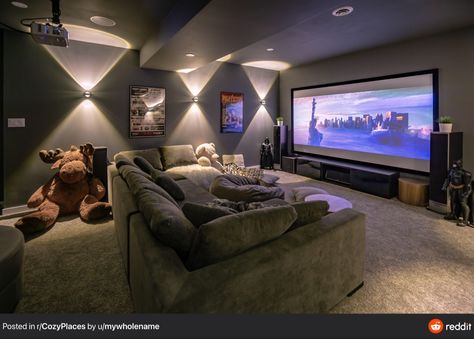 Sala Cinema, Home Theater Room Design, Theater Room Design, Home Cinema Room, Theater Design, At Home Movie Theater, Interior Design Per La Casa, Home Theater Rooms, Home Theater Design