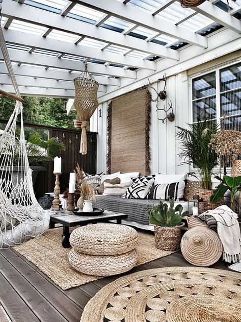 Neutral Boho Patio Furniture and Decor from Amazon - Red Soles and Red Wine Boho Patio Furniture, Outdoor Patio Inspiration, Patio Entertaining, Bohemian Patio, Entertaining Deck, Modern Laundry, Boho Patio, Back Deck Decorating, Boho Outdoor