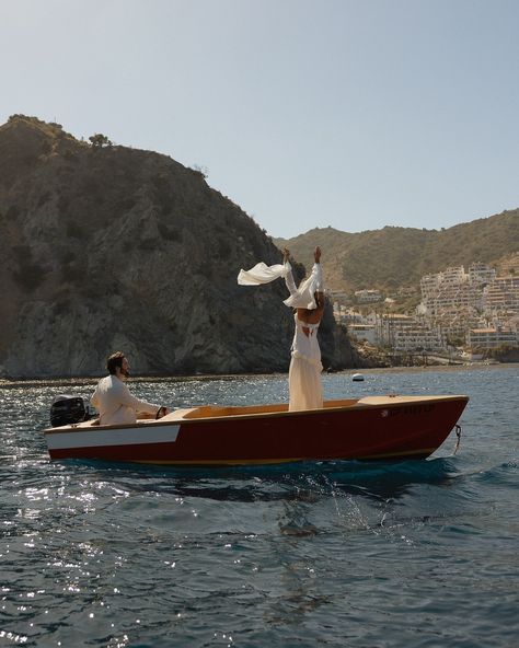 pt.1 of Ashlee + John on Catalina 💌 - Cinematic, movie scene, movies, boats, Catalina island, travel, ocean, Greece, Italy, Europe, California, Hawaii, photography, couples, destination photographer, couples photographer, elopement, nature, engagement photos, inspo Europe Wedding Photography, Beach Elopement Aesthetic, Catalina Island Elopement, Catalina Island Wedding, Elope Photos, Elope Hawaii, Catamaran Wedding, Boat Elopement, European Elopement