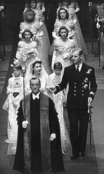 The Queen's wedding dress could have been very different | HELLO! Prince Philip Mother, Elizabeth And Philip, Young Prince Philip, Queen Elizabeth Wedding, Ducesa Kate, Prince Philip Queen Elizabeth, Sarah Chatto, Princesa Anne, Princesa Elizabeth