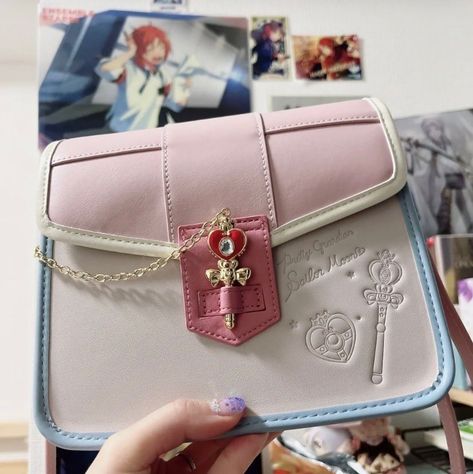 ْ on Twitter: "prettiest sailor moon bag… " Sailor Moon Bag, Moon Bag, Sailor Moon Crystal, Sailor Moon, The Cutest, Follow Me, Moon, Internet, Tumblr