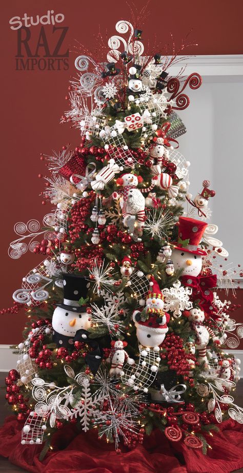 2013 Christmas Tree ~ cute idea for the kitchen Amazing Christmas Trees, Christmas Tablescape, Unique Christmas Trees, Christmas Tree Inspiration, Snowman Christmas Tree, Beautiful Christmas Trees, Christmas Tree Themes, Noel Christmas, Christmas Love