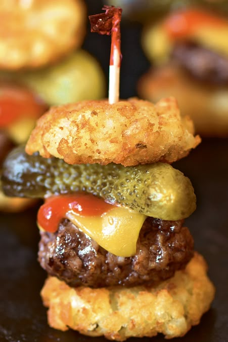 Mini Tator Tot Cheeseburger, Mini Tator Tot Sliders, Mini Hamburger Appetizers, Tot Sliders, Afternoon Appetizers, Slider Appetizers, Tailgate Sliders, Mini Burger Bites, Sweet Potato Sliders