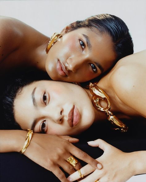 Vogue Portugal December 2023 and Humanity's Skin-Color Beauty — Anne of Carversville Ring Editorial, Vogue Jewelry, Photoshoot Editorial, Vogue Photoshoot, Editorial Styling, Vogue Portugal, Magazine Vogue, Mens Cross Necklace, Jewelry Magazine