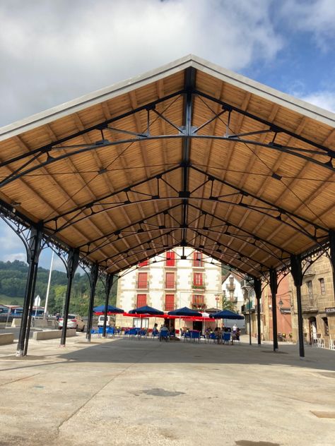 Steel Roof Truss Design, Steel Roof Structure, Metal Trusses, Market Structure, Church Building Design, Truss Design, Roof Truss Design, Brewery Design, Steel Structure Buildings