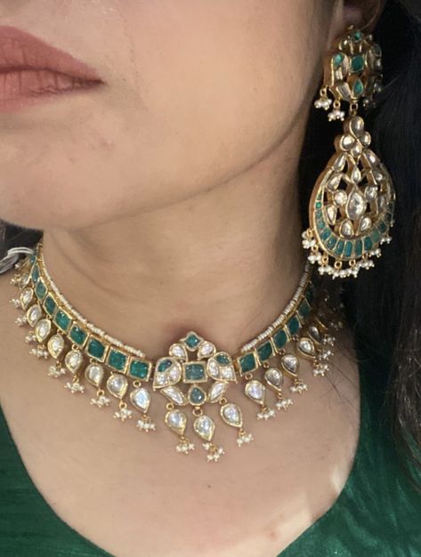 Mughal Jewelry, Vintage Indian Jewelry, Kundan Jewellery Bridal, Indian Wedding Jewelry Sets, Kundan Necklace Set, Diamond Jewelry Set, Fancy Jewelry Necklace, Gold Earrings Wedding, Gold Necklace Indian Bridal Jewelry