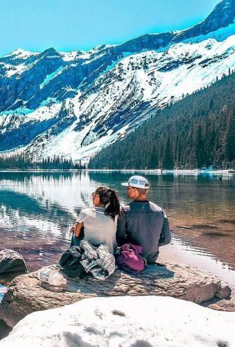 Top Honeymoon Destinations In US ★ honeymoon destinations in us couple in mountains lolglobetrotting Couple In Mountains, Carribean Honeymoon, Cheap Winter Vacations, Honeymoon Destinations Usa, Budget Friendly Honeymoon Destinations, Cheap Honeymoon Destinations, Tropical Honeymoon Destinations, Us Honeymoon Destinations, Us Couple