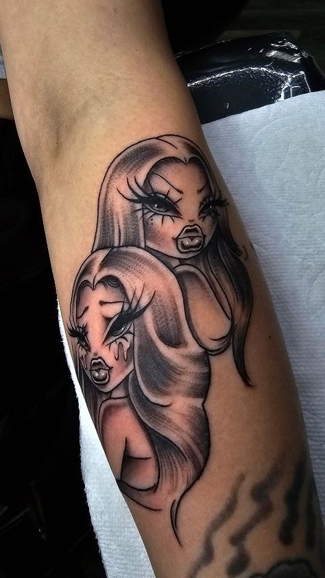 😘Moody Besitos 😘 | Smile Now Cry Later Bratz Inspo ! Been waiting to tatt this. 😍✨️💖 Had soo much Fun!! #bratz #bratzispo #smilenowcrylater #cute #lashes… | Instagram Bratz Lips Tattoo, Pieces Tattoo Ideas For Women, Black Bratz Tattoo, 21 Birthday Tattoo Ideas, Crying Tatoos Ideas, Chicana Aesthetic Tattoos, Popular Loner Tattoos, Me Vs Me Tattoo Ideas, Black Women Tattoos Sleeve