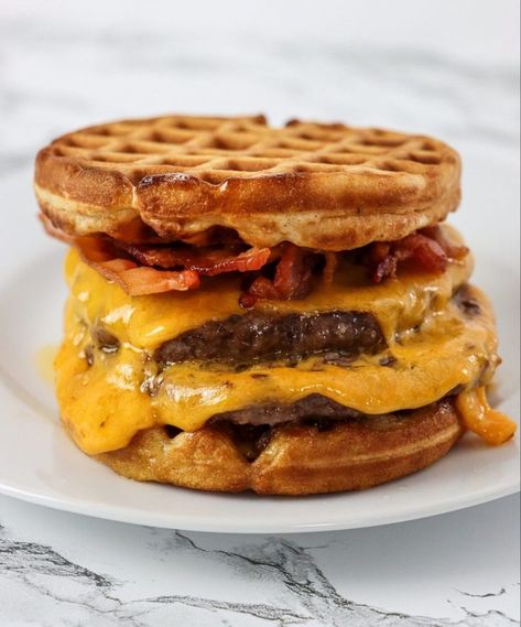 Waffle Burger Ideas, Waffle Burger Recipes, Waffle Food Truck Ideas, Must Have Recipes, Waffle Truck Ideas, Brunch Food Truck, Crazy Burger Ideas, Waffle Flavor Ideas, Waffles Burger