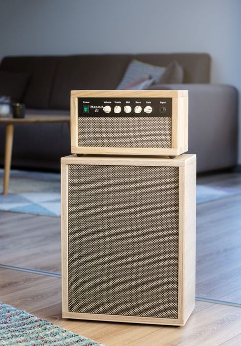 Diy Guitar Amp Cabinet, Portable Speaker Design, Synthesizer Diy, Diy Guitar Amp, Home Office Furniture Design, Wooden Speakers, Guitar Diy, Guitar Room, Speaker Box Design