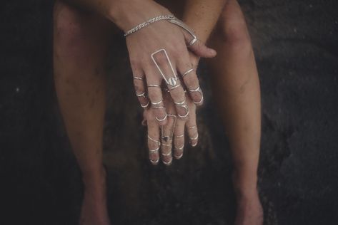 Ehlers-Danlos Syndrome Ring Splints Eds Finger Splints, Hypermobility Rings, Ring Splints Hypermobility, Ring Splints, Invisible Disabilities, Wheelchair Fashion, Hand Pain, Ehlers Danlos, Ehlers Danlos Syndrome