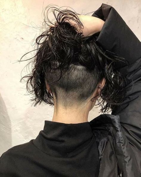 Androgynous Hair, Shot Hair Styles, Undercut Hairstyles, Hair Reference, Cut My Hair, Grunge Hair, Dream Hair, Undercut, Aesthetic Hair