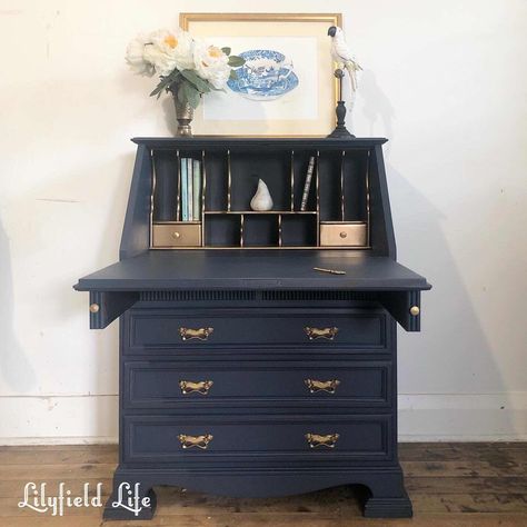 Lilyfield Life: Vintage secretaire in navy blue chalk paint with gold interior Painted Secretary Desks, Secretary Desk Makeover, Decor Inspiration Diy, Chalk Paint Furniture Diy, Florida Furniture, House Mansion, Writing Bureau, Navy Decor, Repainting Furniture