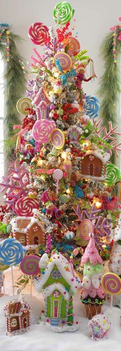 Whimsical Lollipop Christmas Tree filled with candy decor Candy Christmas Tree, Christmas Tablescape, Cool Christmas Trees, Colorful Christmas, Whimsical Christmas, Noel Christmas, Candy Land Christmas, Christmas Tree Themes, Candy Land