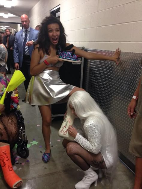 SAN DIEGO, CA (JUNE 2) Backstage #1 Artrave Lady Gaga, Lady Gaga With Fans, Lady Gaga Countess, Lady Gaga Artrave, Lady Gaga Paparazzi, Stefani Germanotta, Lady Gaga Artpop, Lady Gaga Photos, Ruffled Socks