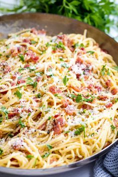 Carbonara Pasta Authentic Italian, Original Carbonara Recipe, Italian Carbonara Authentic, Spaghetti Carbonara Authentic, Carbanerra Pasta Authentic, Authentic Carbonara Recipe, Carbanerra Pasta, Pasta Carbonara Recipe Authentic, Spaghetti Carbonara Recipe Authentic