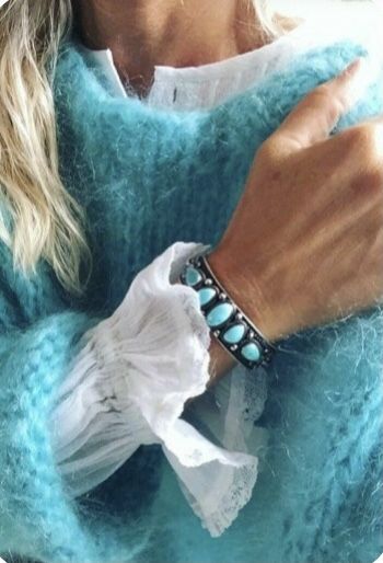 Turquoise Sweater, Long Mullet, Knit Art, Over 50 Womens Fashion, Mullet Hairstyle, Mohair Sweater, Knitting Women Sweater, Knitting Women, Knit Fashion