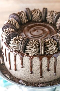 Oreo Crumb Cake, Chocolate Cake Inspiration, Chocolate Cookies And Cream Cake, Beautiful Cake Recipes, Fun Chocolate Cake Ideas, Party Cakes For Adults, Birthday Cakes For Adults, Beautiful Chocolate Cake, Oreo Icing