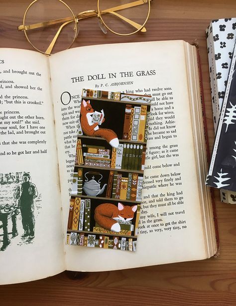 Bookshelf fox bookmark | Etsy Bookmark Photography, Reading Seat, Fox Bookmark, Photo Bookmarks, Bookmark Printing, Creative Bookmarks, Product Photography Ideas, Diy Aesthetic, Bookmarks Kids