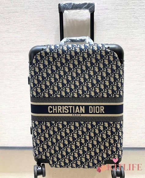 Blue Dior, Luxury Luggage, Attractive Dresses, Luxury Bags Collection, Expensive Jewelry Luxury, Suitcase Bag, Luggage Bags Travel, Luxury Purses, Expensive Jewelry