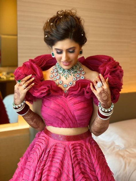 Photo of Unique blouse design Blazer Wedding Dress, Mandap Setup, Grooms Sister, Floral Mandap, Statement Sleeves Blouse, Deepika Ranveer, South Indian Blouse Designs, End Of November, Lehnga Dress