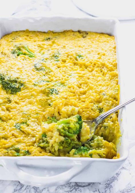 Cheese Burger Casserole, Burger Casserole, Rice Ideas, Vegan Recipes Broccoli, Nutritional Yeast Recipes, Vegan Broccoli, Vegan Casserole, Broccoli Cheese Casserole, Healthy Thanksgiving Recipes