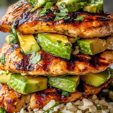 Avacado Rice, Chicken Avocado Rice, Chicken And Avocado, Avocado Rice, Vegetarian Substitutes, Honey Lime Dressing, Honey Lime Chicken, Fluffy Rice, Grilled Tofu