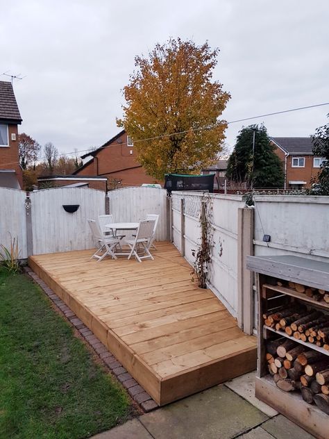 Scaffold Decking, Deck Outdoor, Decking Ideas, Boards Ideas, Scaffold Boards, Deck Boards, Scaffolding, Play Area, Board Ideas