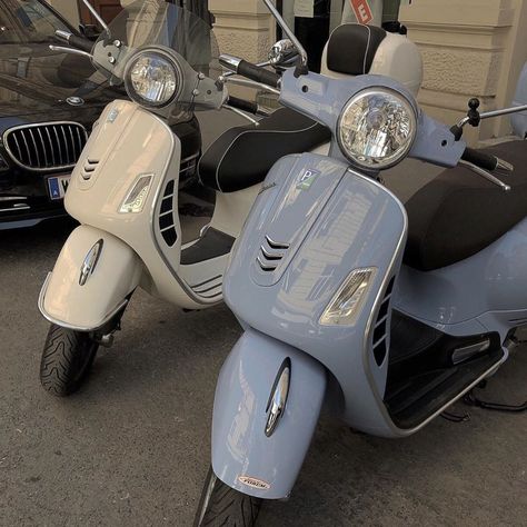 Vespa Aesthetic, Vespa S, Moto Scooter, Vespa Vintage, Vw T1, Motor Scooters, Mopeds, Street Racing, Classy Cars