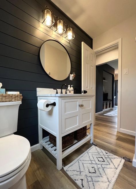 Black Vanity Half Bathroom, Best Bathroom Paint Colors, Black Tile Bathrooms, Bathroom Redecorating, Toilet Room Decor, Bathroom Paint, Bathroom Farmhouse Style, Hallway Bathroom, Bathroom Redesign