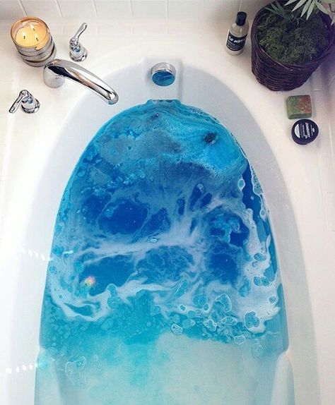 Bath Aesthetic, Lush Bath, Everything Is Blue, Herbal Bath, Flower Bath, Bath Art, Water Element, Amazon Beauty Products, Witch Aesthetic