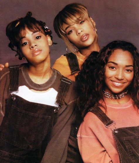 80s/90s/00s. on Instagram: “TLC ✨” Black 90s Fashion, Lisa Left Eye, Cultura Hip Hop, Looks Hip Hop, Billy B, 90s Hip Hop Fashion, 90s Hip Hop, 90s Fashion Outfits, Looks Black