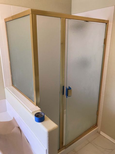 How to Paint a Brass Shower Frame for $30 (Shower Door DIY) Shower Door Makeover, Shower Makeover Diy, Shower Door Frame, Gold Shower Door, Diy Shower Door, Shower Frame, Brass Bathroom Fixtures, Shower Makeover, To Paint