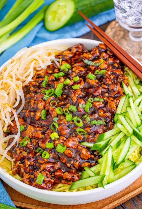 Dang Dang Noodles, Chicken Dan Dan Noodles, Bibibop Noodles Recipe, Dan Dan Noodles Recipe Vegetarian, Easy Dan Dan Noodles Recipe, Pork Dan Dan Noodles, Easy Dan Dan Noodles, Noodles Copycat Recipes, Dan Dan Noodles Recipe Pf Changs