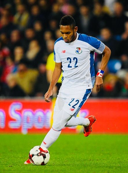 Ismael Díaz (Deportivo Fabril) [Panama] left winger Young Football Players, Left Winger, Football Players, Panama, Sports Jersey, Soccer, Football, Sports, American Football