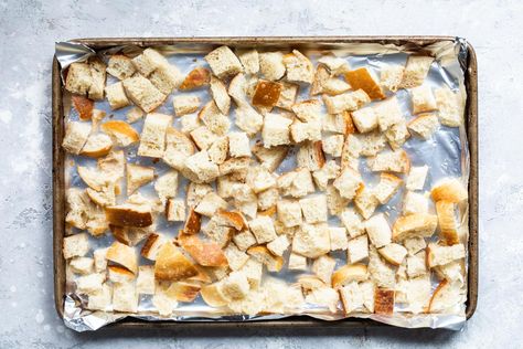 How to Make Bread Cubes for Stuffing - Culinary Hill Bread Cubes For Stuffing, Gf Stuffing, Holiday Stuffing, A Bountiful Kitchen, Bountiful Kitchen, Gluten Free Stuffing, Homemade Stuffing, Dry Bread, Leftover Bread