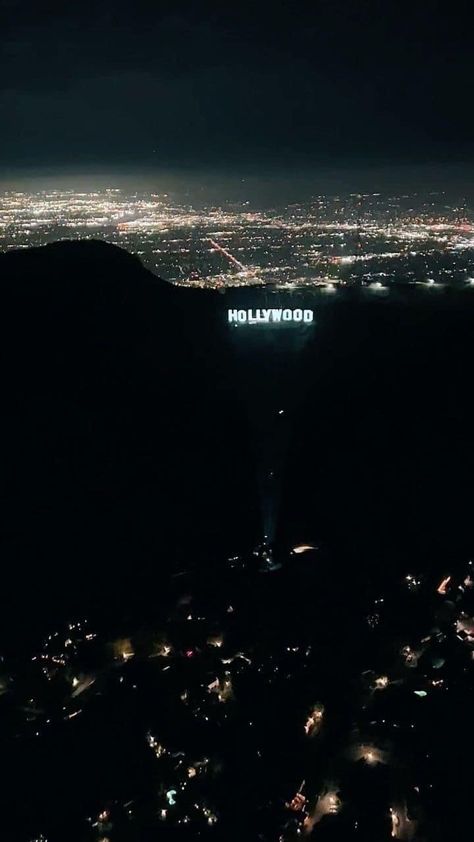 Hollywood Night Aesthetic, Hollywood Sign At Night, Fatima Core, 2025 Wallpaper, Hollywood Night, Bet Awards, Hollywood Sign, City Of Angels, Hollywood Hills