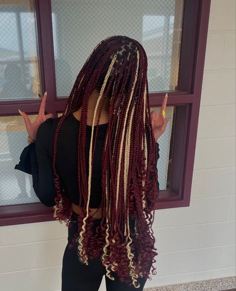 Blonde And Maroon Braids, Red Black And Blonde Braids, Red And Blonde French Curl Braids, Black And Red French Curl Braids, Long Island Twist, Maroon Braids, Red Layered Braids, Island Twist With Curls, Twist With Curls