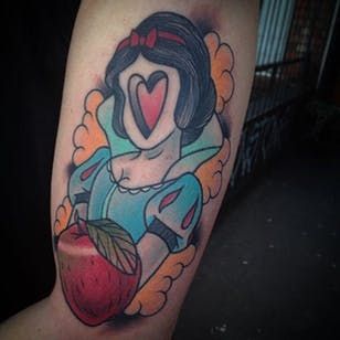 Tattoo uploaded by Xavier | Snow White tattoo by Edgar Monjo. #villain #snowwhite #disney #disneyprincess #princess #fairytale | 122794 | Tattoodo Snow White Tattoo, Snow White Tattoos, Disney Pin Up, Disney Sleeve Tattoos, Tattoo Ideas Males, Inner Bicep Tattoo, Disney Sleeve, Bicep Tattoo, Incredible Tattoos